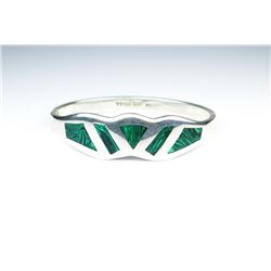 18CAI-71 MALACHITE STONE BANGLENice bangle featuring Malachite inlay stones  set in Sterling silver.