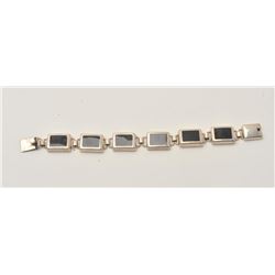 17LP-20 BRACELETBlack Onyx and silver bracelet.  The bracelet  is approximately 8” in length and fea