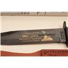 Image 2 : 18AG-2 KABAR FIGHTING KNIFEU.S.M.C. KA-BAR Fighting Knife, new in the  box with leather scabbard.  T