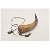 Image 1 : 18AP-57 KENTUCKY HORNPeriod Kentucky rifle type powder horn with  wood base and cap/attached primer 