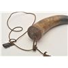 Image 5 : 18AP-57 KENTUCKY HORNPeriod Kentucky rifle type powder horn with  wood base and cap/attached primer 