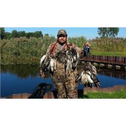 2-Day Ontario Waterfowl hunt for 4 hunters