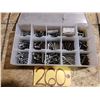 Image 1 : Box with contain