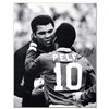 Image 1 : Pele & Ali Hug