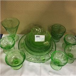 LOT55: Green Depression & Vaseline Glass