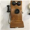 Image 1 : LOT465: Wood Box Phone