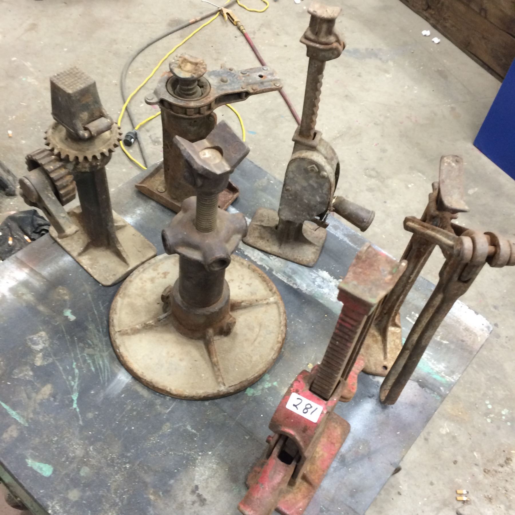 6 Vintage Car/Truck Jacks