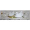 Image 1 : 5 white Milk Glass Hens on Nest Carnival Glass