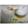 Image 3 : 5 white Milk Glass Hens on Nest Carnival Glass