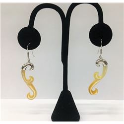 Yellow Shell .925 Sterling Silver Earring 2.30g