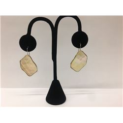 Yellow Shell .925 Sterling Silver Earring 3.2g