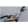 Image 8 : Giant Eight Speed Shimano Altus Gears Black Men's Racing Bike w/ Metal Basket