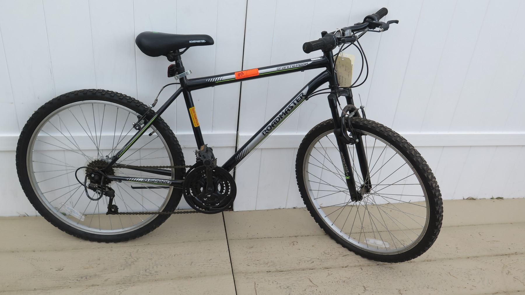 Roadmaster Granite Peak Men S 18 Speed Torque Drive Black Gray Mountain Bike Oahu Auctions