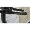 Image 8 : Roadmaster Granite Peak Men's 18 Speed Torque Drive Black Gray Mountain Bike