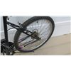 Image 25 : Roadmaster Granite Peak Women's Ground Assault 18 Speed Mountain Bike