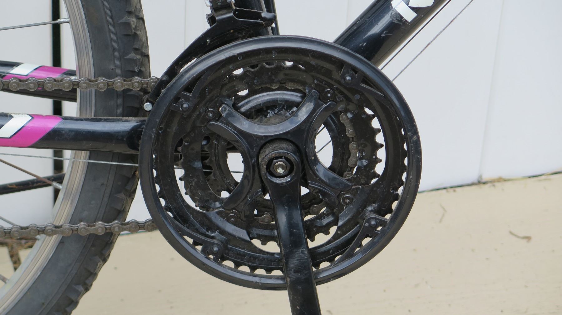 Roadmaster Granite Peak Women S Ground Assault 18 Speed Mountain Bike Oahu Auctions