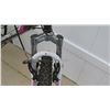 Image 8 : Roadmaster Granite Peak Women's Ground Assault 18 Speed Mountain Bike