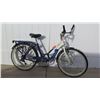Image 1 : Schwinn Point Beach Women's Blue White Cruiser Bike w/ Carrier