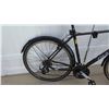 Image 2 : Giant Escape Men's Black Shimano Gears On Road Sport City Trekking Bicycle