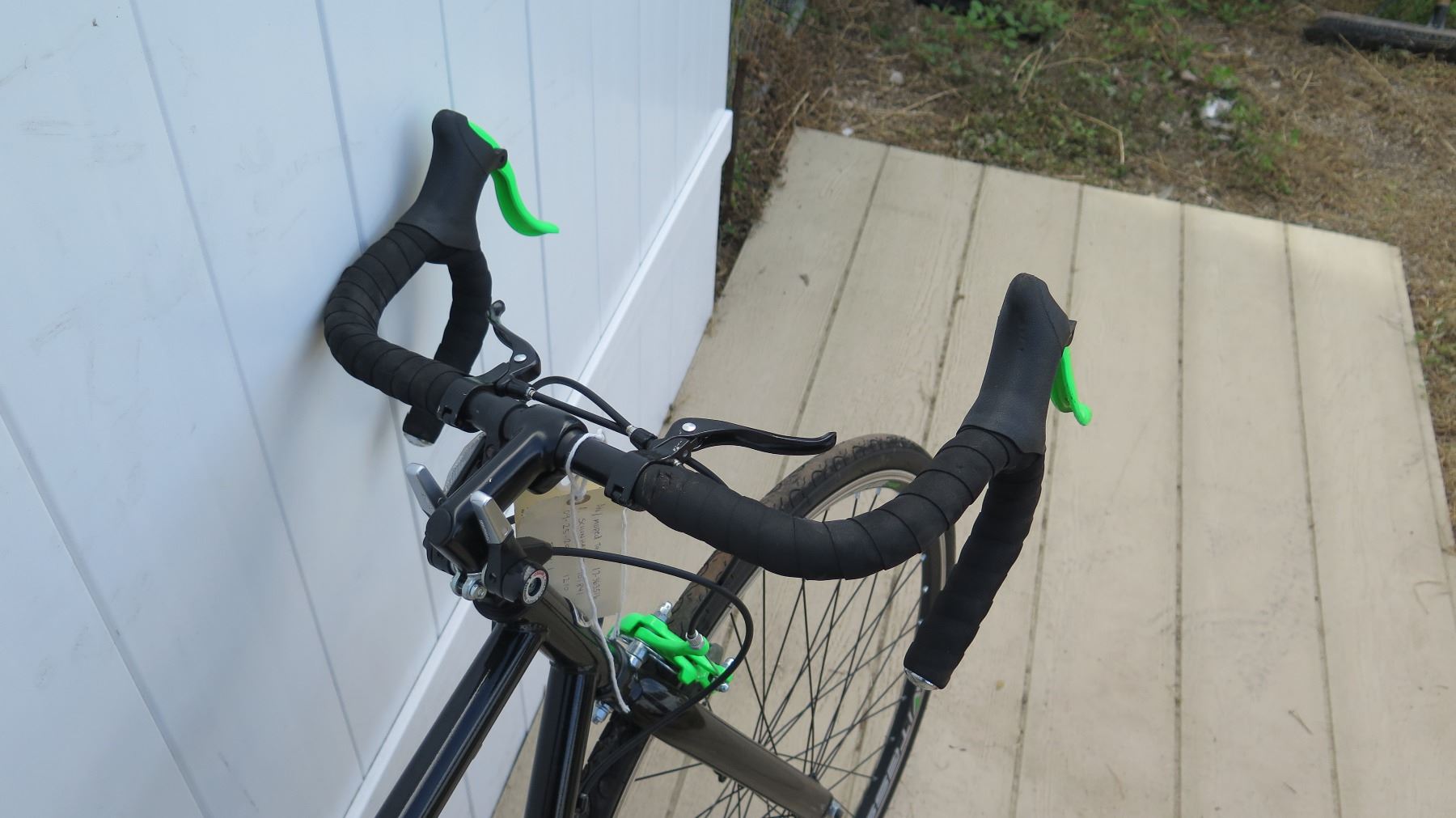 Kent 700c Series Radius Men S Neon Green Black Roadtech Road Bike Oahu Auctions Kent 700c Series Radius Men S Neon Green Black Roadtech Road Bike Oahu Auctions