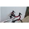 Image 8 : GMC 26" Denali Men's 6061 Alloy White Shimano Equipped 700cc Road Bike