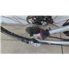 Image 8 : Allegro 2X Jamis Men's 6061 Aluminum Suntour Shimano Equipped Gray Road Bike