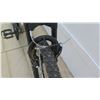 Image 8 : Mongoose Spire Men's 18 Speed Silver Element Men's Mountain Bike
