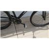 Image 3 : Cannondale F400 Men's CAAD2 Aluminum Black Mountain Bike Front Brake Missing