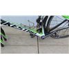 Image 11 : Kestrel Black Green Men's Bike w/ Front Wheel Removed