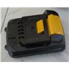 Image 8 : Tools - Dewalt DC827 Impact Driver w/ 2 Batteries