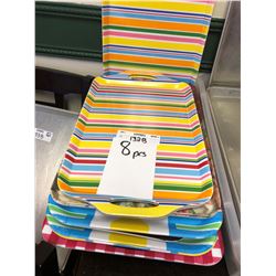 Assorted Colored Plastic Trays (Lot)