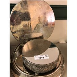 3 Large Cake Displays (Lot)