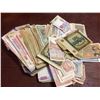 Image 2 : Estate Sale: Lot of World Banknote 250 GR