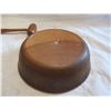 Image 5 : Pacific Northwest Coast Indian Hand Carved Nut Cracker and Dish