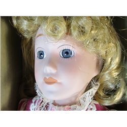 Brinn's 1986 Musical Porcelain Doll Plays "Romeo & Juliet" New in Box
