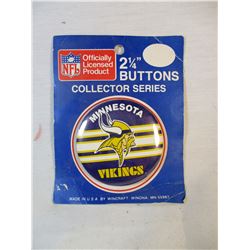 Vintage Minnesota Vikings Button/Pin Sealed in Package 2 1/4" Collectors Series