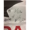 Image 3 : 2004 WORLD CUP TEAM CANADA TEAM SIGNED HOCKEY BANNER