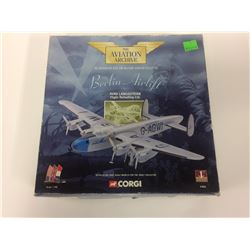 CORGI BERLIN AIRLIFT AVRO LANCASTRIAN LTD. UNASSEMBLED MODEL KIT (IN BOX) 1:144 SCALE