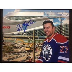 MILAN LUCIC AUTOGRAPHED 11" X 14" PHOTO