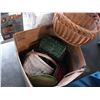 Image 2 : LARGE BOX OF WICKER BASKETS AND PLASTIC BOWLS