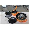 Image 1 : LOT OF POTS AND PANS