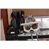 Image 1 : CAR SEAT AND HIGH CHAIR