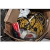 Image 1 : BOX OF ELECTRICAL CORDS
