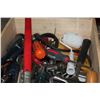 Image 3 : WOOD CRATE OF TOOLS