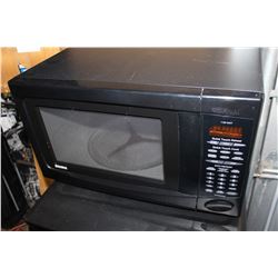 BLACK KENMORE MICROWAVE