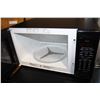 Image 2 : BLACK KENMORE MICROWAVE