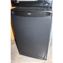 BLACK KENMORE BAR FRIDGE