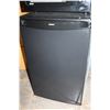 Image 1 : BLACK KENMORE BAR FRIDGE