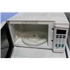 Image 2 : WHITE KENMORE MICROWAVE