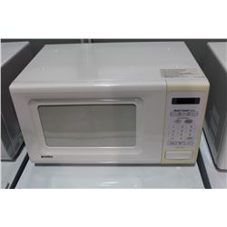 WHITE KENMORE MICROWAVE